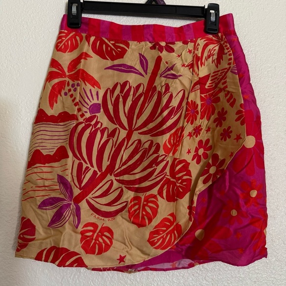Farm Rio wrap slip mini skirt - Picture 5 of 9